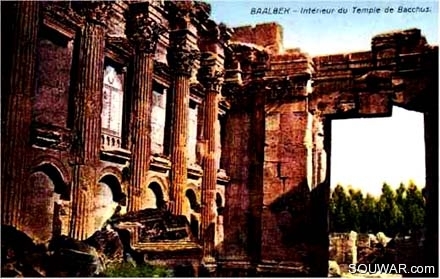 1940-Baalbek-temple-bacchus