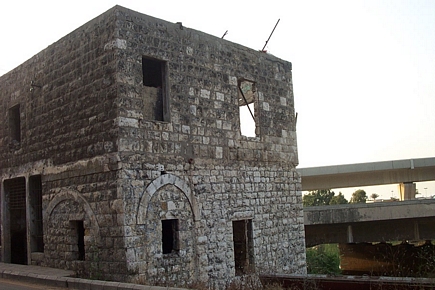 Ruins at Nahr Il Kalb