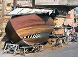 Fabrication artisanale des bateaux a tyr